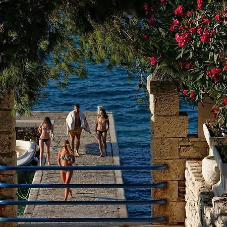 Διαμέρισμα Lina *