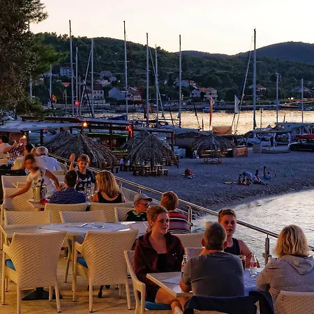 Διαμέρισμα Lina *