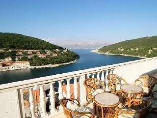 Lina * Λομπάρδα