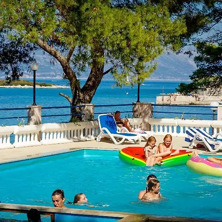 Διαμέρισμα Lina Λομπάρδα