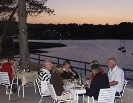 Lina Λομπάρδα